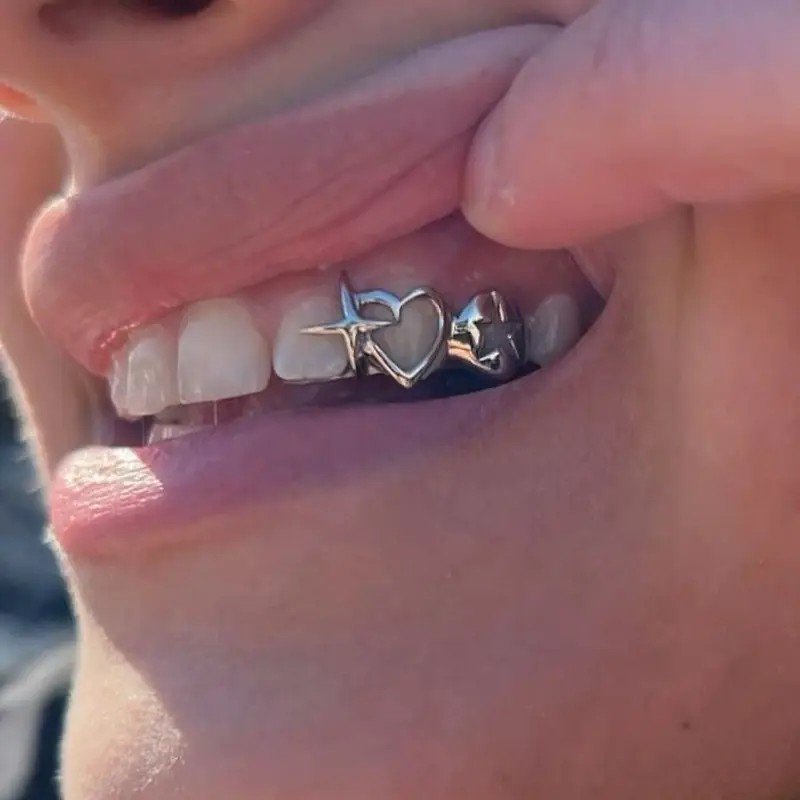 Street Fashion Jewelry - Classic Hip-Hop Star-Shaped Braces, Hollow Lustrous