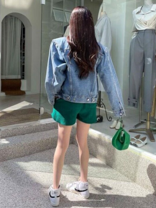Classic Never Outdated Hong Ko - Street Fashion Hong Kong review and price